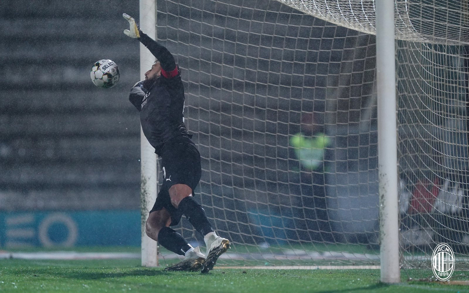 Reaksi Stefano Pioli Lihat AC Milan Lalui Drama 24 Tendangan Penalti