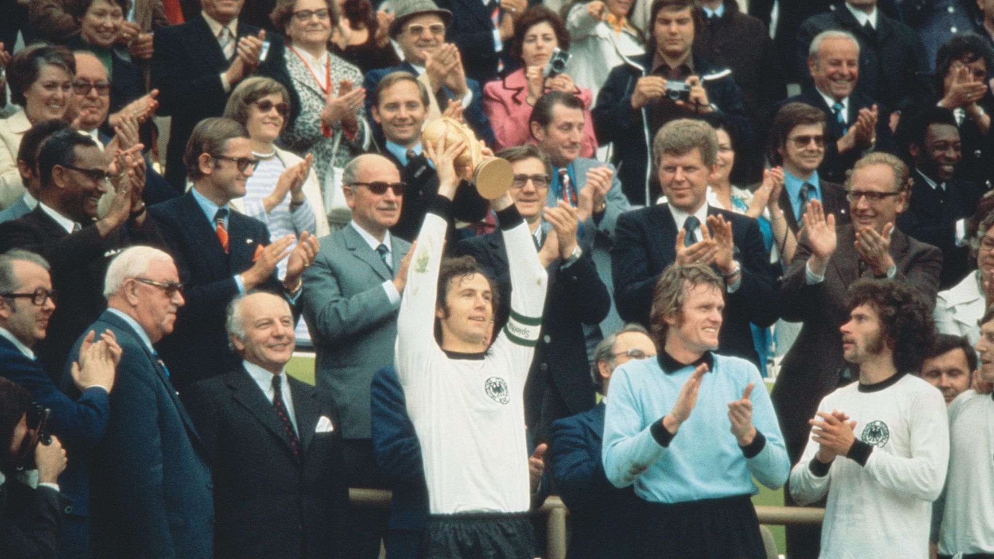 Kilas Balik Piala Dunia 1974: Format Baru, Rekor Gerd Muller, dan Kejayaan Jerman Barat