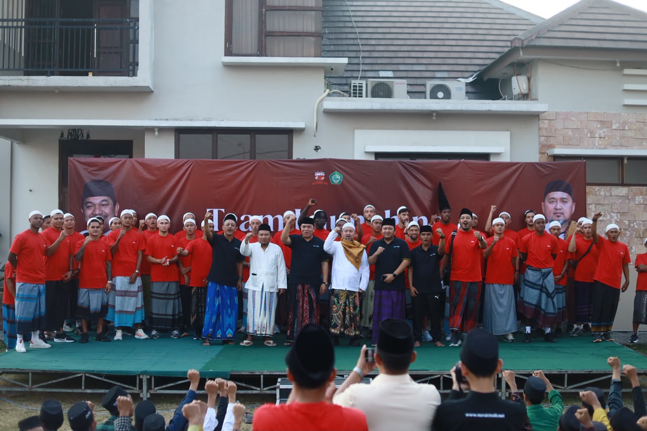 Madura United Hidupkan Kembali Tradisi Launching Tim di Pesantren