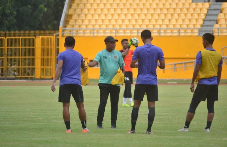Pelatih Sriwijaya FC Masih Menanti Keseriusan Tiga Pemain Naturalisasi