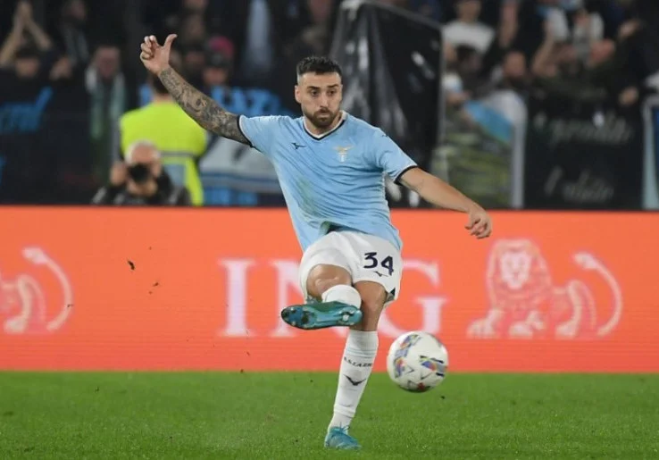 Mario Gila Redam Rumor Hengkang ke AC Milan