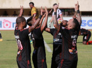 Persipura 6-0 Madura United: Mutiara Hitam Berpesta Sekaligus Geser Sape Kerrab dari Puncak