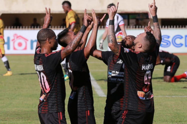 Persipura 6-0 Madura United: Mutiara Hitam Berpesta Sekaligus Geser Sape Kerrab dari Puncak