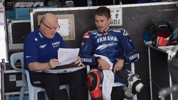 Sudah Patah Arang, Lorenzo Tak Akan Cocok dengan Motor Apapun