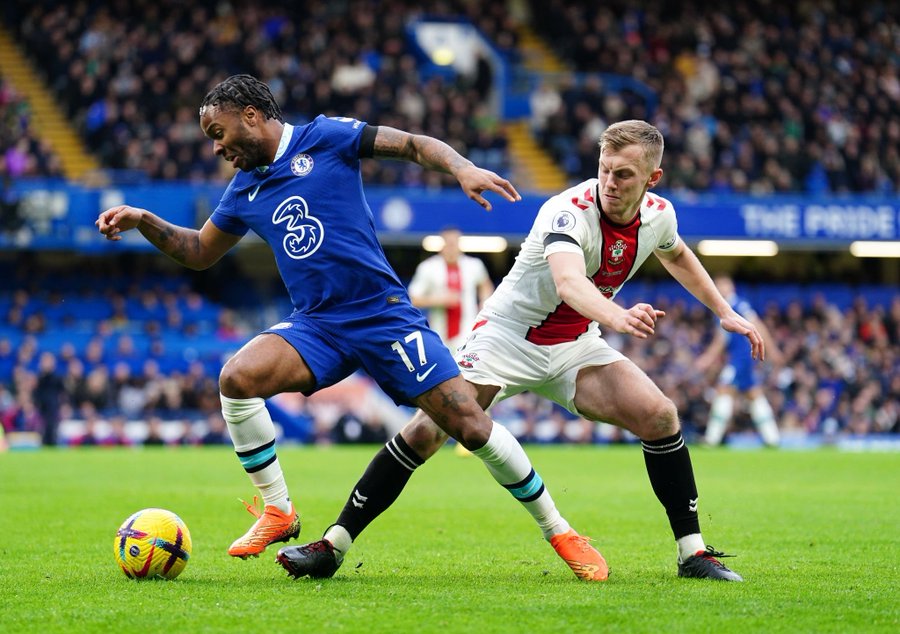 Arsenal Intip Peluang Bajak Raheem Sterling dari Chelsea