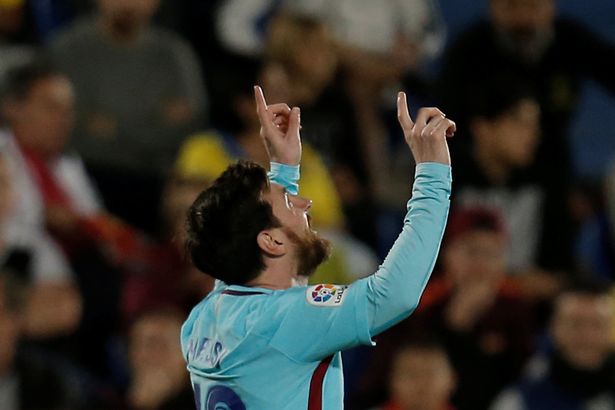 Video Tendangan Bebas Spektakuler Lionel Messi ke Gawang Las Palmas