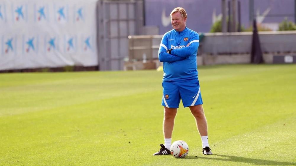 3 Hal yang Harus Dipikirkan Barcelona Sebelum Pecat Ronald Koeman