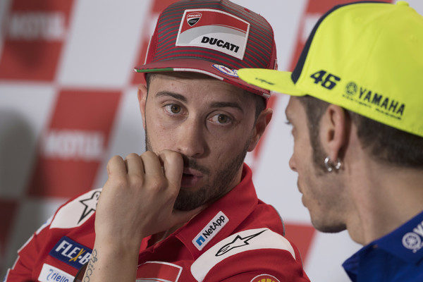 Andrea Dovizioso Jadikan Valentino Rossi sebagai Anutan