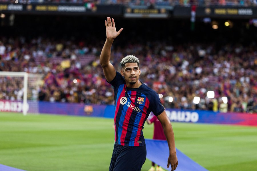 Ronald Araujo Cedera Panjang, Barcelona Dapat Kompensasi dari FIFA