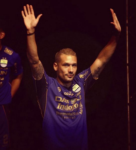 Raphael Maitimo Jadi Rekrutan Anyar Persib Bandung