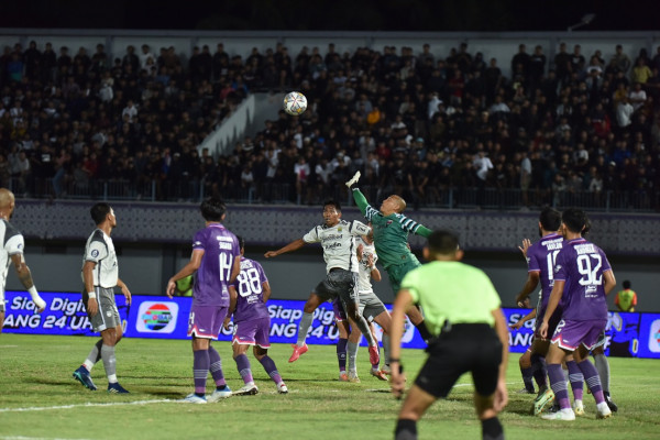 Kepercayaan Diri Persib Hilang saat Dibantai Persita 0-4