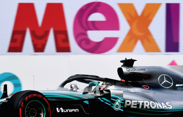 Lewis Hamilton Sebut Kejar Rekor Juara Dunia Michael Schumacher Sebuah Kekonyolan