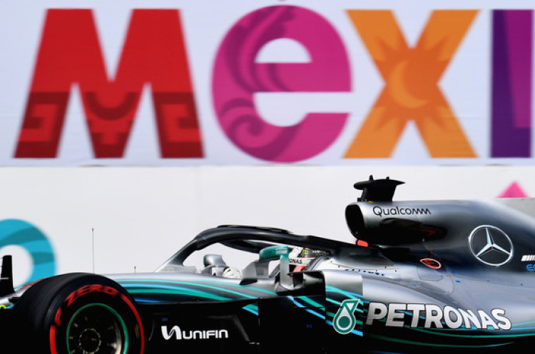 Lewis Hamilton Sebut Kejar Rekor Juara Dunia Michael Schumacher Sebuah Kekonyolan 