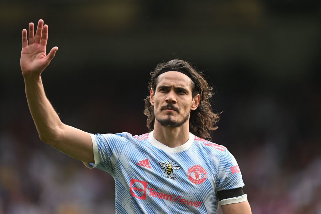 Valencia Menangi Perburuan Edinson Cavani