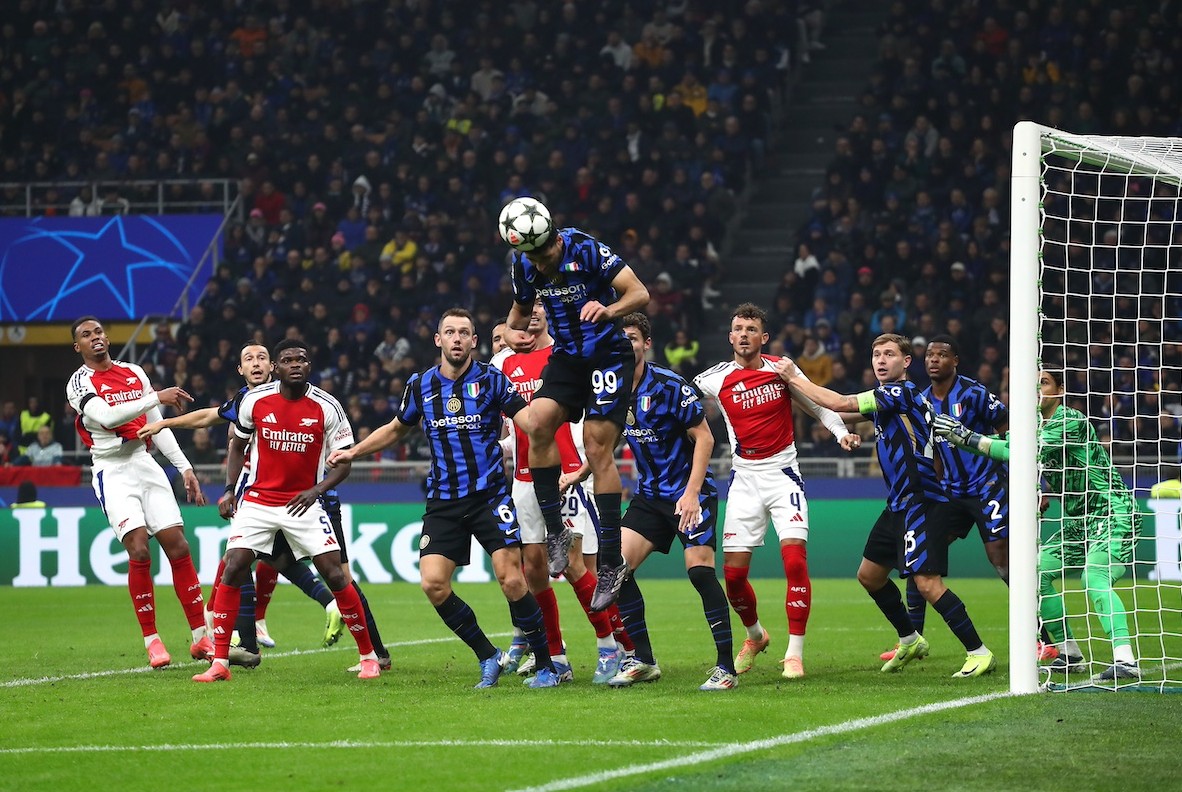 Prediksi dan Statistik Inter Milan vs Arsenal: Misi The Gunners Kunci Tiket 16 Besar