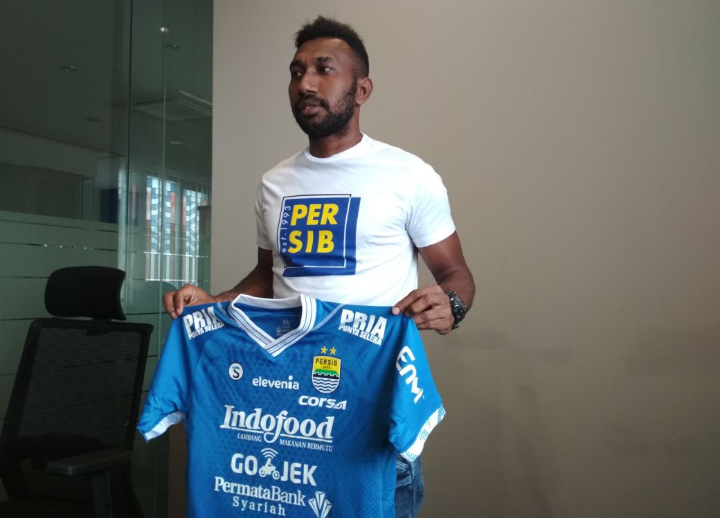 Resmi Perkuat Persib Bandung, Patrich Wanggai Beri Penjelasan