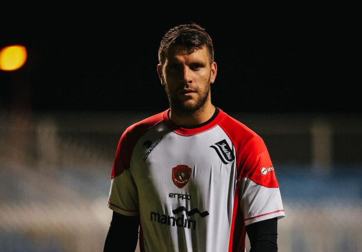 Dikontrak Tiga Tahun, Maarten Paes Menuju Ajax Amsterdam