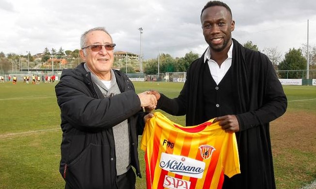 Ini Alasan Bacary Sagna Gabung Juru Kunci Serie A