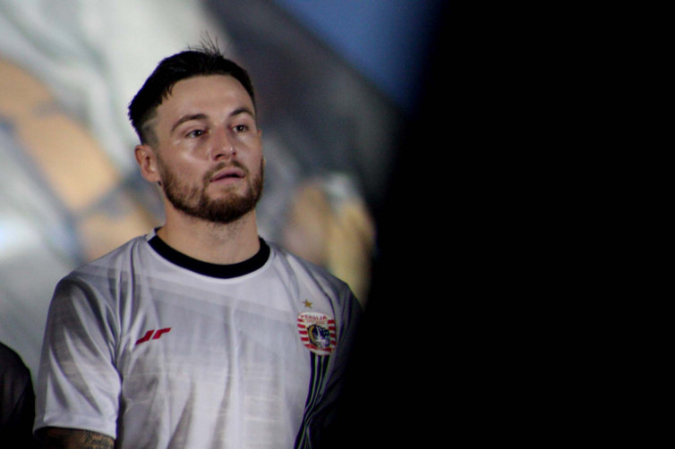 Pelatih Persib Ungkap Proses di Balik Perekrutan Marc Klok