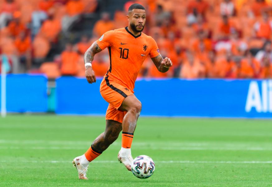 Kontribusi yang Dapat Diberikan Memphis Depay di Lini Serang Barcelona