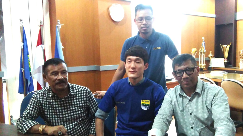 Resmi Diperkenalkan, Ini Ambisi Oh In-kyun bersama Persib