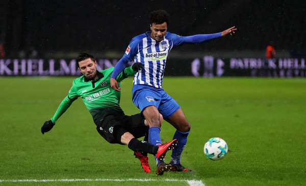 Sikut PSG, Inter Milan Menangi Perburuan Valentino Lazaro