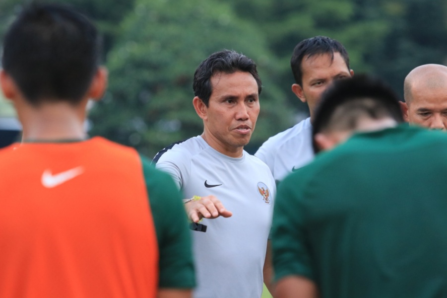 Materi Latihan Perdana Timnas Indonesia di Thailand dan Harapan Bima Sakti