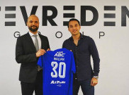 Robert Alberts Jadikan Ezra Walian sebagai Pemain Masa Depan Persib