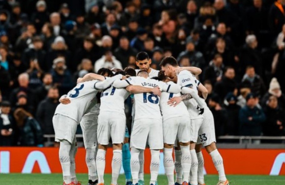 Menangi Sebuah Trofi Tidak Akan Sembuhkan Semua Penyakit Tottenham Hotspur