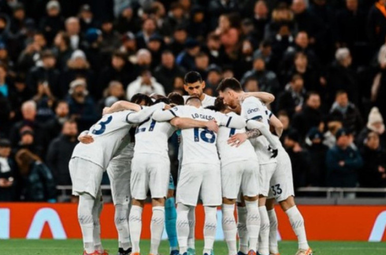 Menangi Sebuah Trofi Tidak Akan Sembuhkan Semua Penyakit Tottenham Hotspur