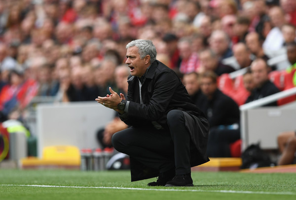 3 Pilihan Taktik untuk Jose Mourinho Ketika Manchester United Meladeni Liverpool