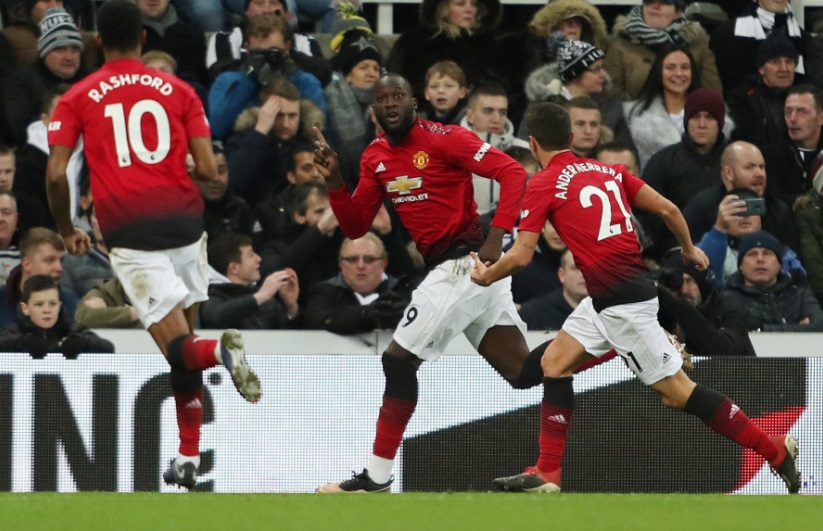 Hasil Pekan 21 Premier League: Chelsea Imbang Tanpa Gol, Man United Lanjutkan Momentum
