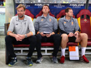 Jurgen Klopp Soroti Lini Belakang Liverpool