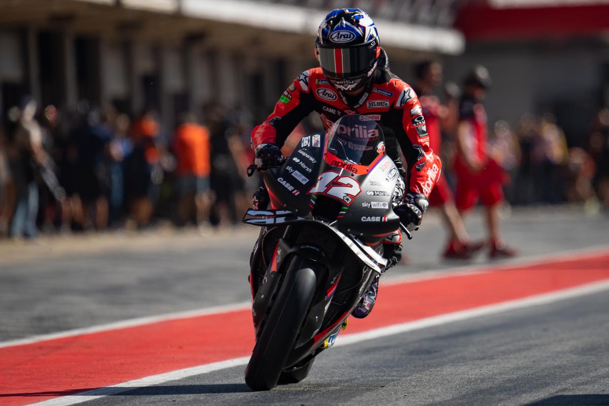 Terjepit dalam Kondisi, Aprilia Justru Tampil Fantastis