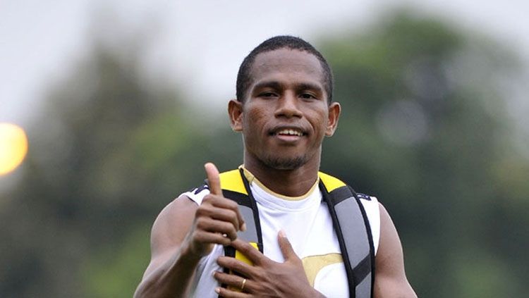Okto Angkat Bicara soal Penolakan Manajemen Persib Bandung