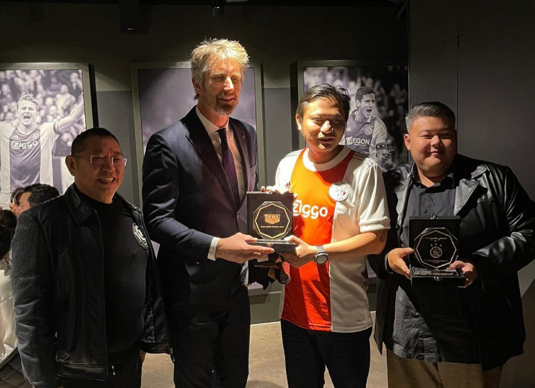 CEO Dewa United FC Ungkap Penyebab Batalnya Dua Pemain Ajax Bergabung Musim Ini