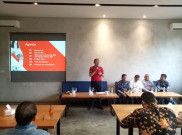 Pelaku Sepak Bola Jabar Beri Bekal Iwan Bule Sebelum Ramaikan Bursa Calon Ketum PSSI