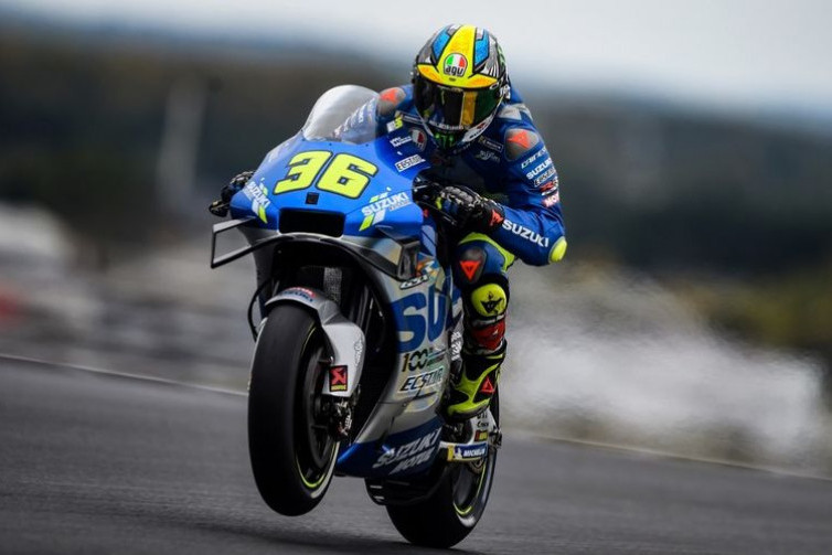 Jangan Merasa Hebat Kalau Belum Melampaui Rossi dan Marquez