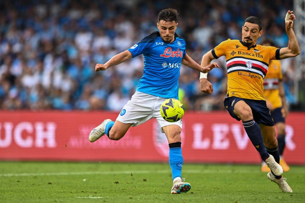 Inter Ingin Datangkan Gelandang Serbabisa Milik Napoli