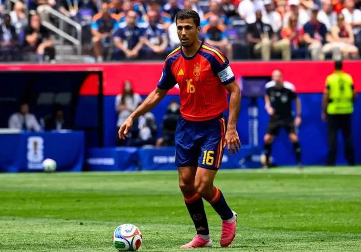 Dibanderol 80 Juta Euro, Rodri Ditawar Lebih Murah oleh Barcelona