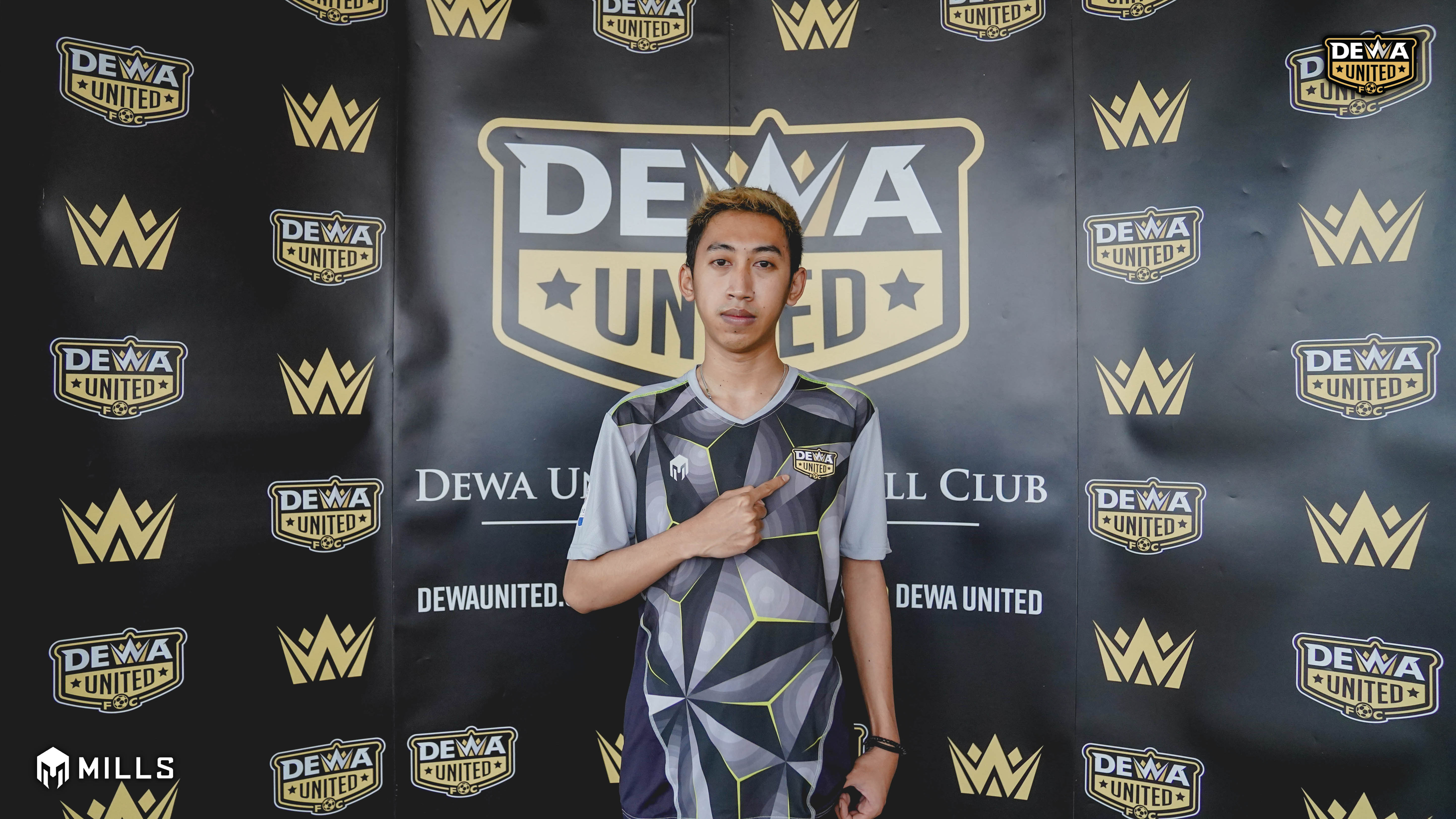 Dewa United FC Hadapi Semen Padang di Grand Final