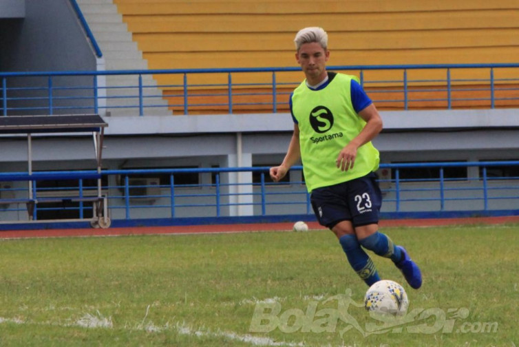 Gelandang Persib Kim Jeffrey Kurniawan Semakin Tak Sabar Menantikan Kelahiran Buah Hati
