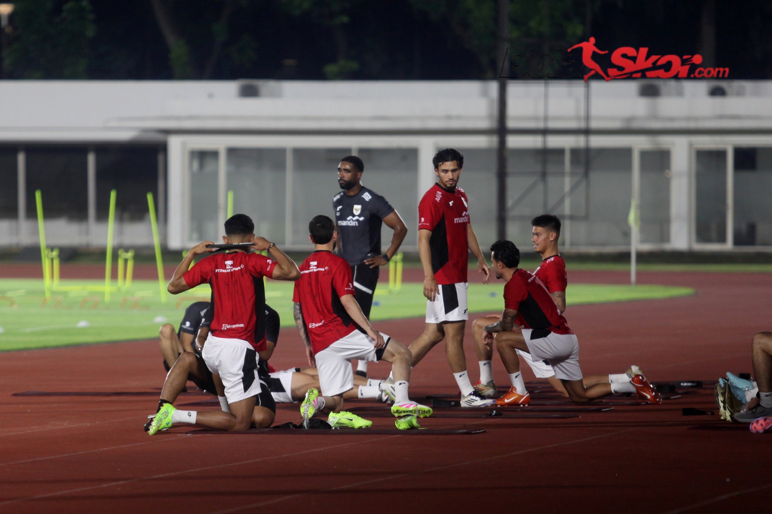 Wakil Pemerintah China Datang di Laga Melawan Timnas Indonesia, Erick Thohir: Sepak Bola Martabat Bangsa