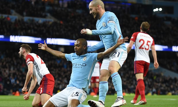 Manchester City 3-0 West Bromwich: Jarak Makin Lebar 