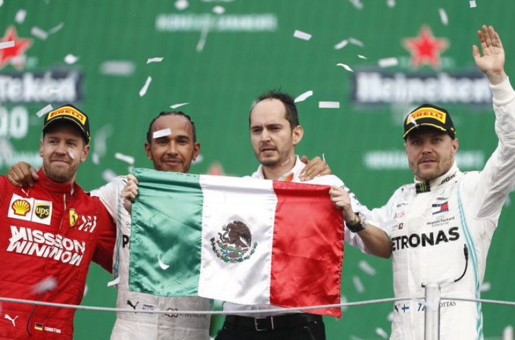 Lomba F1 GP Meksiko: Finis Pertama, Lewis Hamilton Butuh Empat Poin Lagi untuk Jadi Juara Dunia 