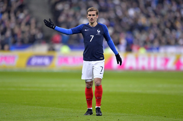 Antoine Griezmann Lempar Kode untuk Manchester United