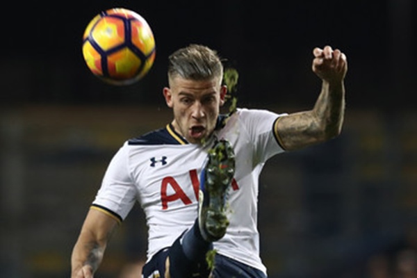 Jelang Kontra Arsenal, Spurs Kehilangan Alderweireld