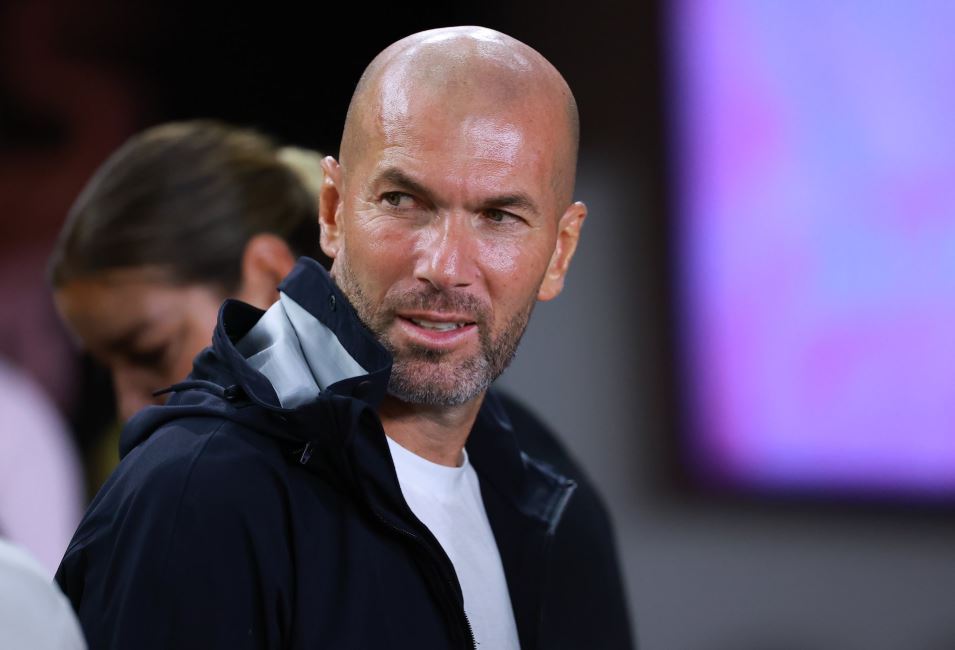 Sempat Dikaitkan dengan Manchester United, Zinedine Zidane Ungkap Waktu untuk Kembali Melatih