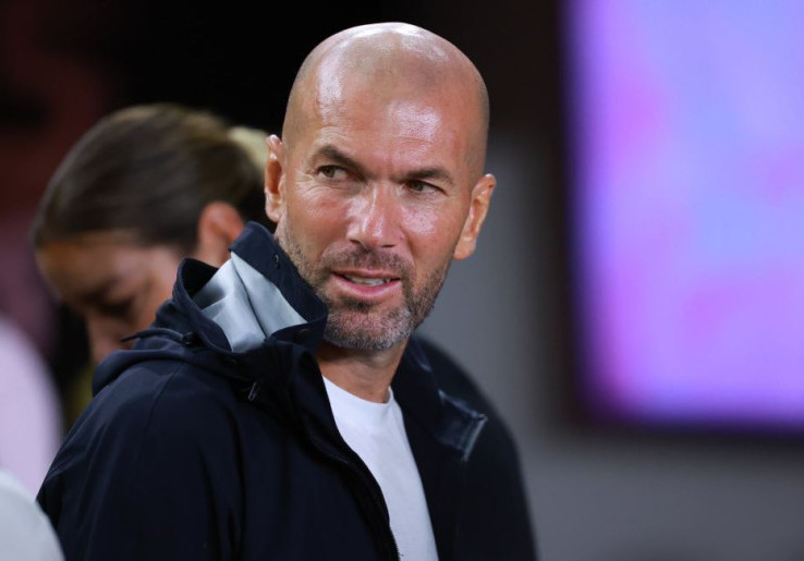 Sempat Dikaitkan dengan Manchester United, Zinedine Zidane Ungkap Waktu untuk Kembali Melatih