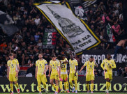  Empat Tim Terpaut Satu Poin, Persaingan Zona Liga Champions Semakin Sengit